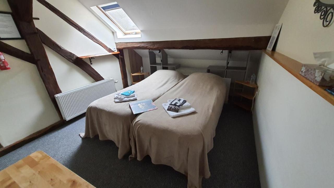 La Fermette Blanche Bed & Breakfast Nadrin Екстериор снимка