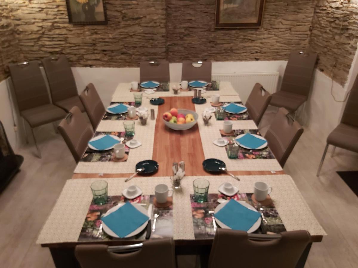 La Fermette Blanche Bed & Breakfast Nadrin Екстериор снимка