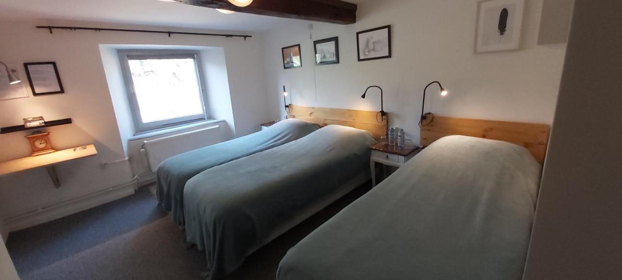La Fermette Blanche Bed & Breakfast Nadrin Екстериор снимка
