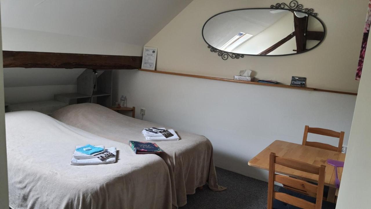 La Fermette Blanche Bed & Breakfast Nadrin Екстериор снимка