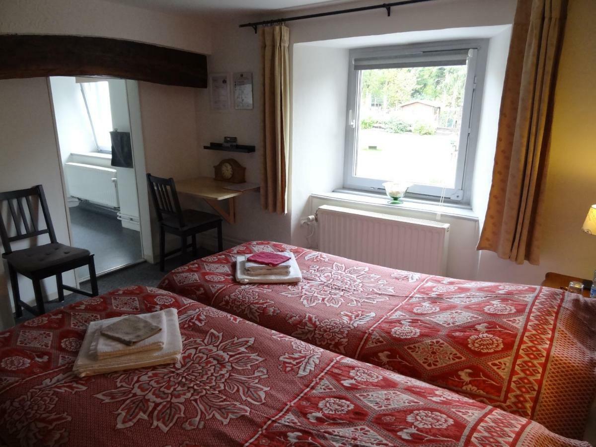 La Fermette Blanche Bed & Breakfast Nadrin Екстериор снимка